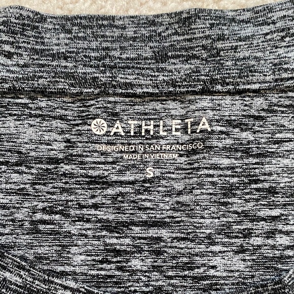 Athleta Gray Uptempo Long Sleeve Top for the gym or travel - Picture 3 of 11